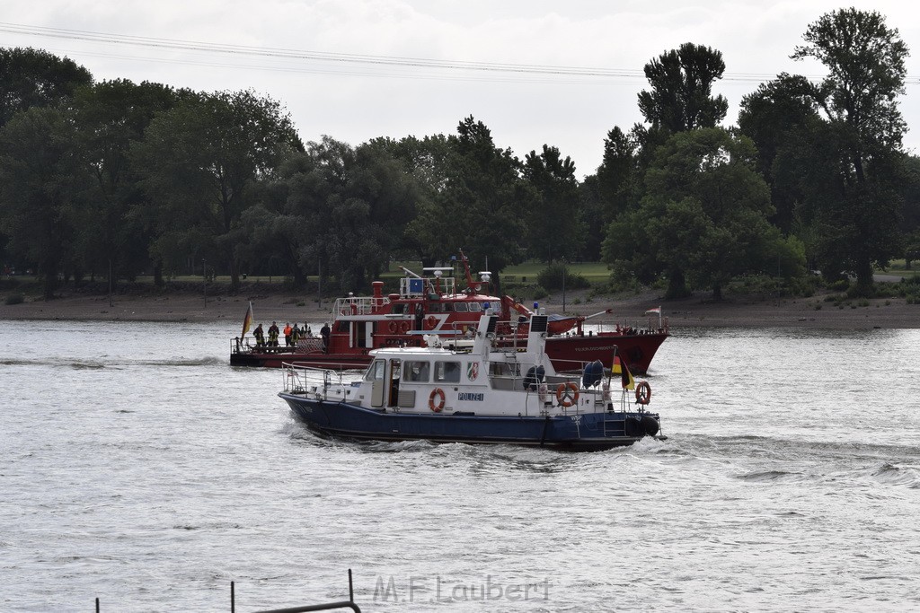 Schiff 1 Koeln in Hoehe der Koelner Zoobruecke P249.JPG - Miklos Laubert